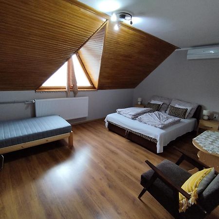 Luna Apartman Gyula Luaran gambar