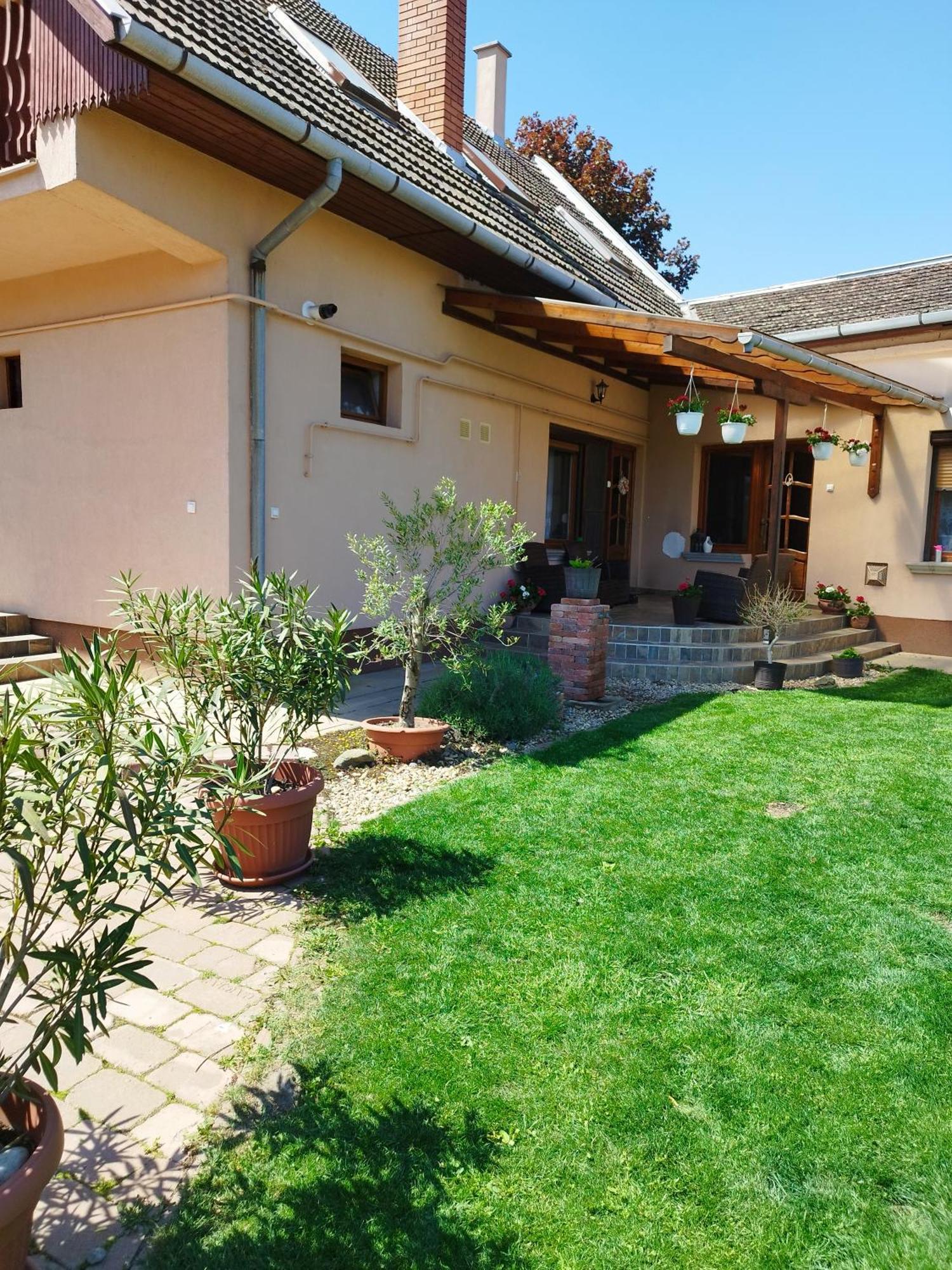 Luna Apartman Gyula Luaran gambar